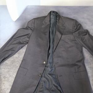 Men's Classic  KITON 3 button men's Suit. Bonus Shirt Included.